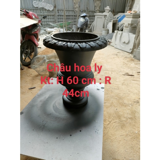 Chậu hoa ly